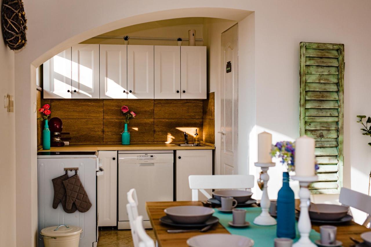 Bridge Apartment 에스테르곰 외부 사진